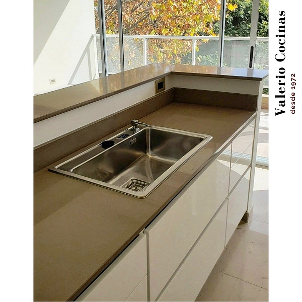mueble de cocina laqueado blanco
